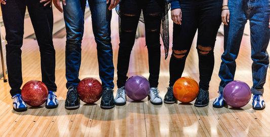 How to Choose the Right Bowling Ball: A Complete Guide for Beginners and Pros